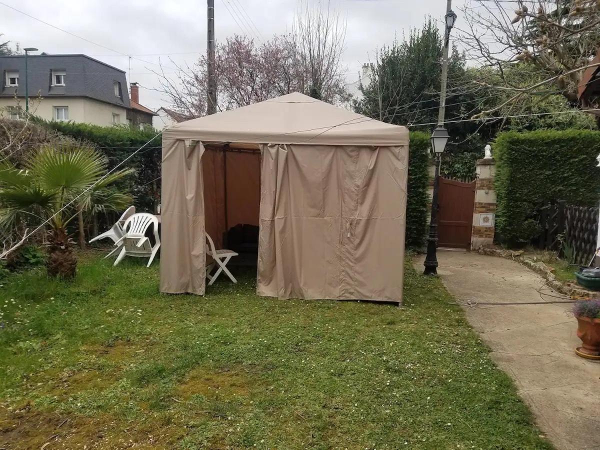 Normandy Cottage Gagny ภายนอก รูปภาพ
