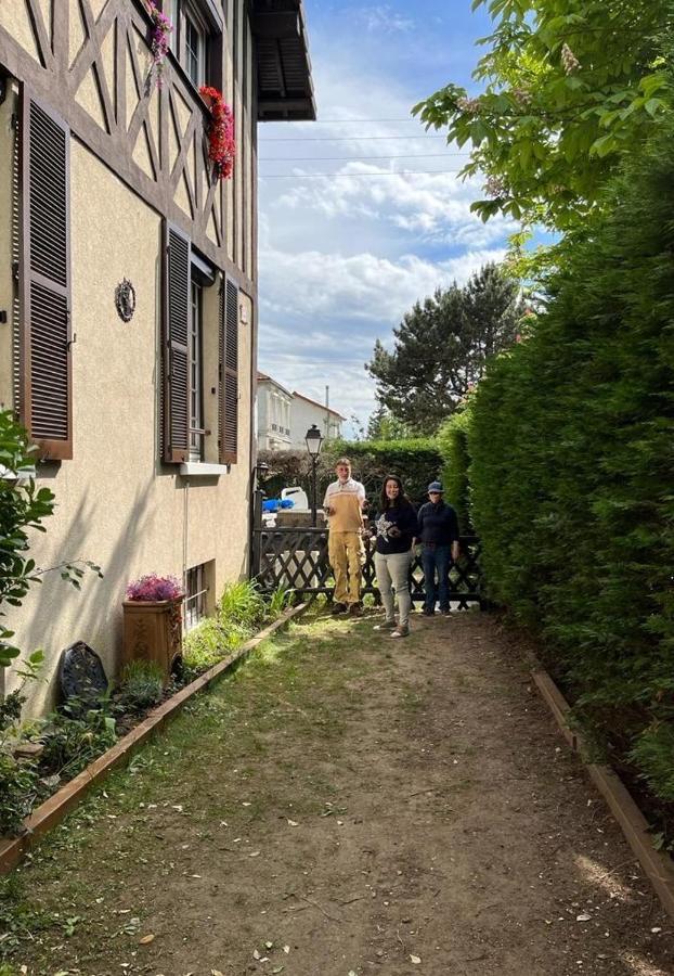 Normandy Cottage Gagny ภายนอก รูปภาพ