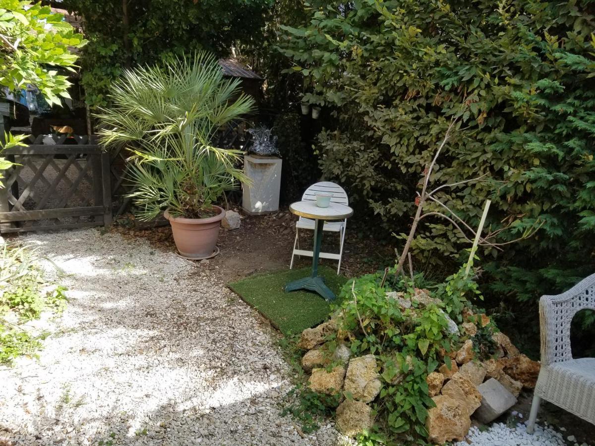 Normandy Cottage Gagny ภายนอก รูปภาพ