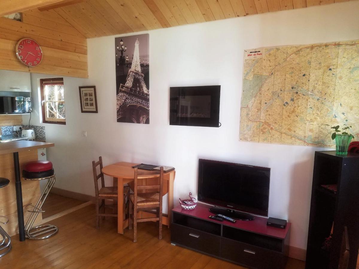 Normandy Cottage Gagny ภายนอก รูปภาพ